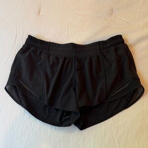 Lululemon Hotty Hot Low-Rise Lined Shorts